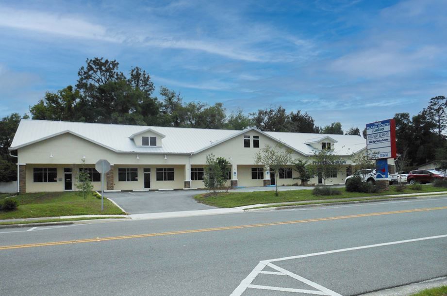 Plaza South: 20056 E Pennsylvania Ave, Dunnellon, FL 34432
